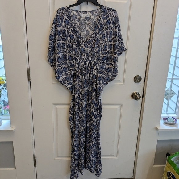 Rujuta Sheth Marie Cinch Lotus Kaftan - Picture 3 of 6